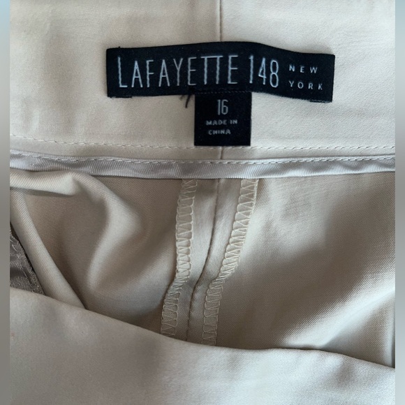 Lafayette 148 beige polished cotton pants, sz 16 - Picture 2 of 3
